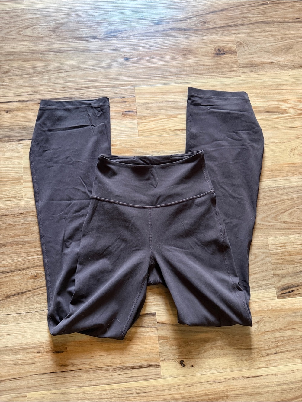 Lululemon women’s flare pants, size 4, 28”, brown